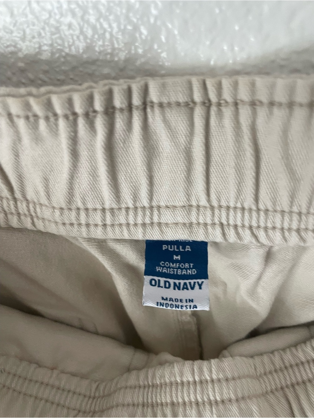 Women’s Elastic-Waist Khaki Utility Pants - Picture 3 of 3
